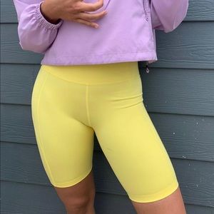NWT girlfriend collective lemon bike shorts size M